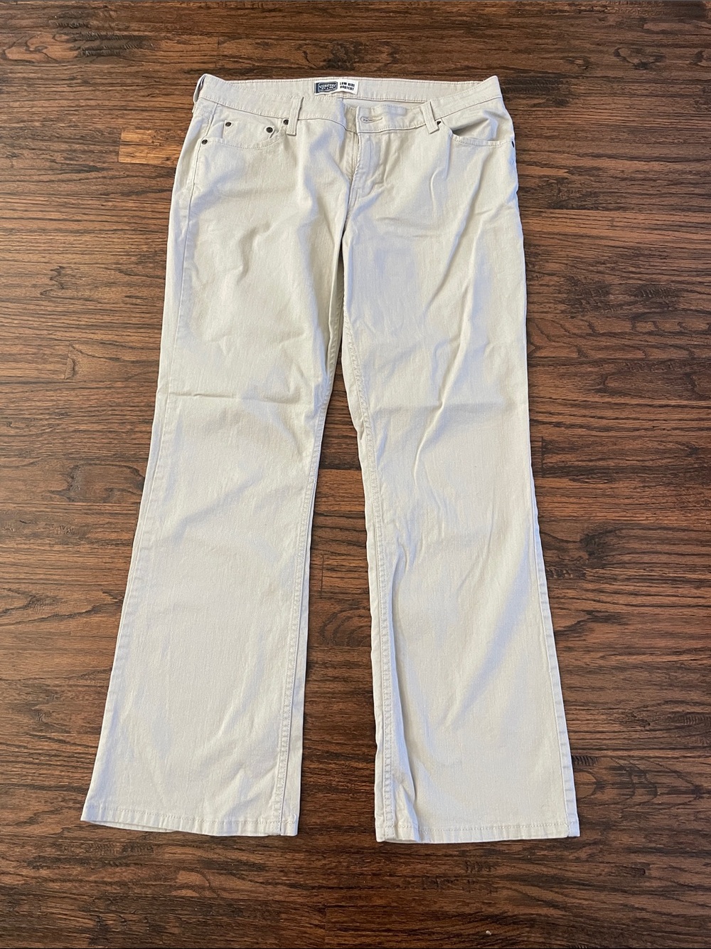 Signature by Levi Strauss Cream Flare Wide-Leg Jeans